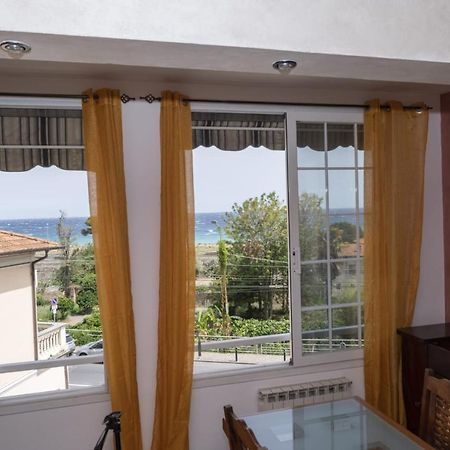 Апартаменти Casa Ambra Mare Бордігера Екстер'єр фото